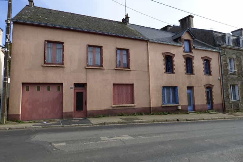 House in Malestroit, Brittany 12055563
