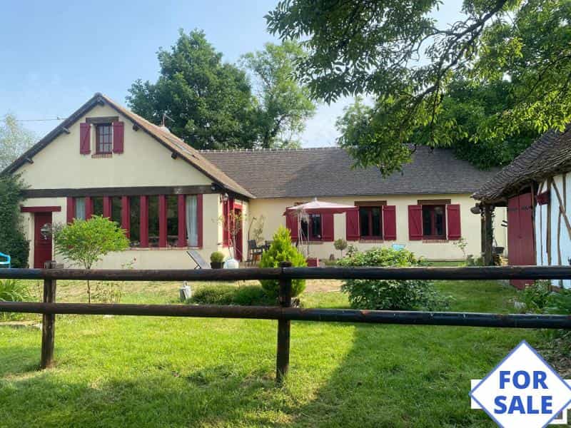 House in Neuilly-le-Bisson, Normandie 12055645