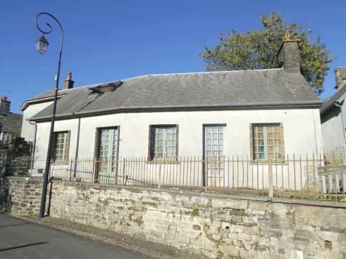 Dom w Beauficel, Normandia 12055660