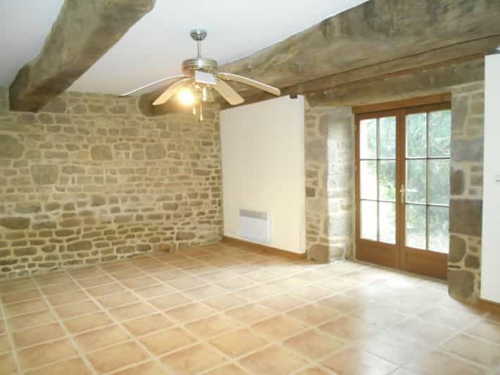 Rumah di Saint-Georges-de-Reintembault, Bretagne 12055746