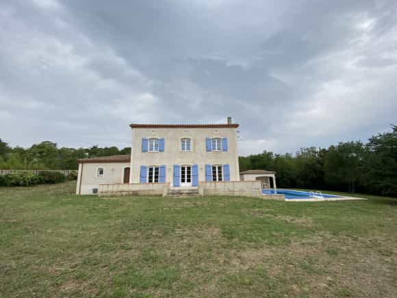 Будинок в Montirat, Occitanie 12055801