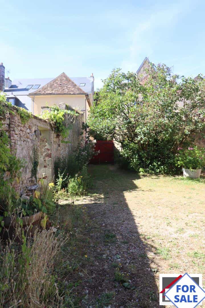 Dom w Saint-Martin-du-Vieux-Bellême, Normandie 12055856