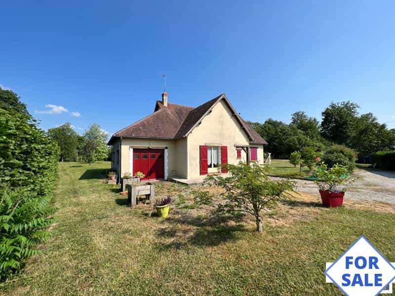 House in Courgeout, Normandie 12055871