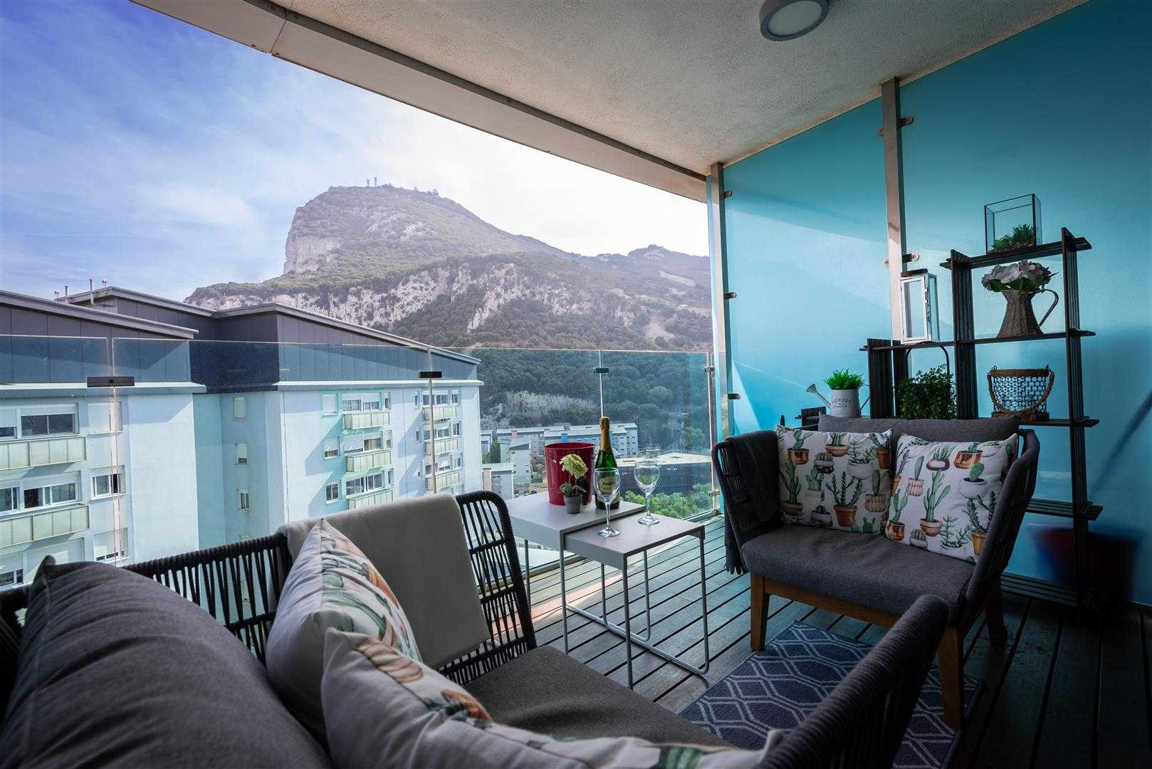 公寓 在 Gibraltar,  12055946