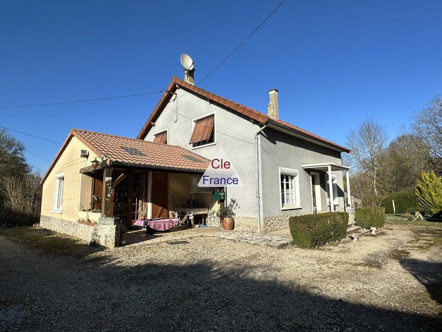 Casa nel Dammarie-sur-Loing, Centro-Valle della Loira 12055985