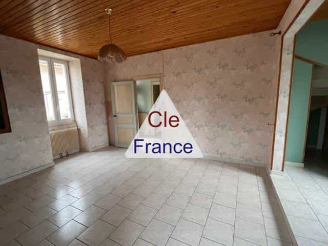 Casa nel Magnac-sur-Touvre, Nouvelle-Aquitaine 12056042