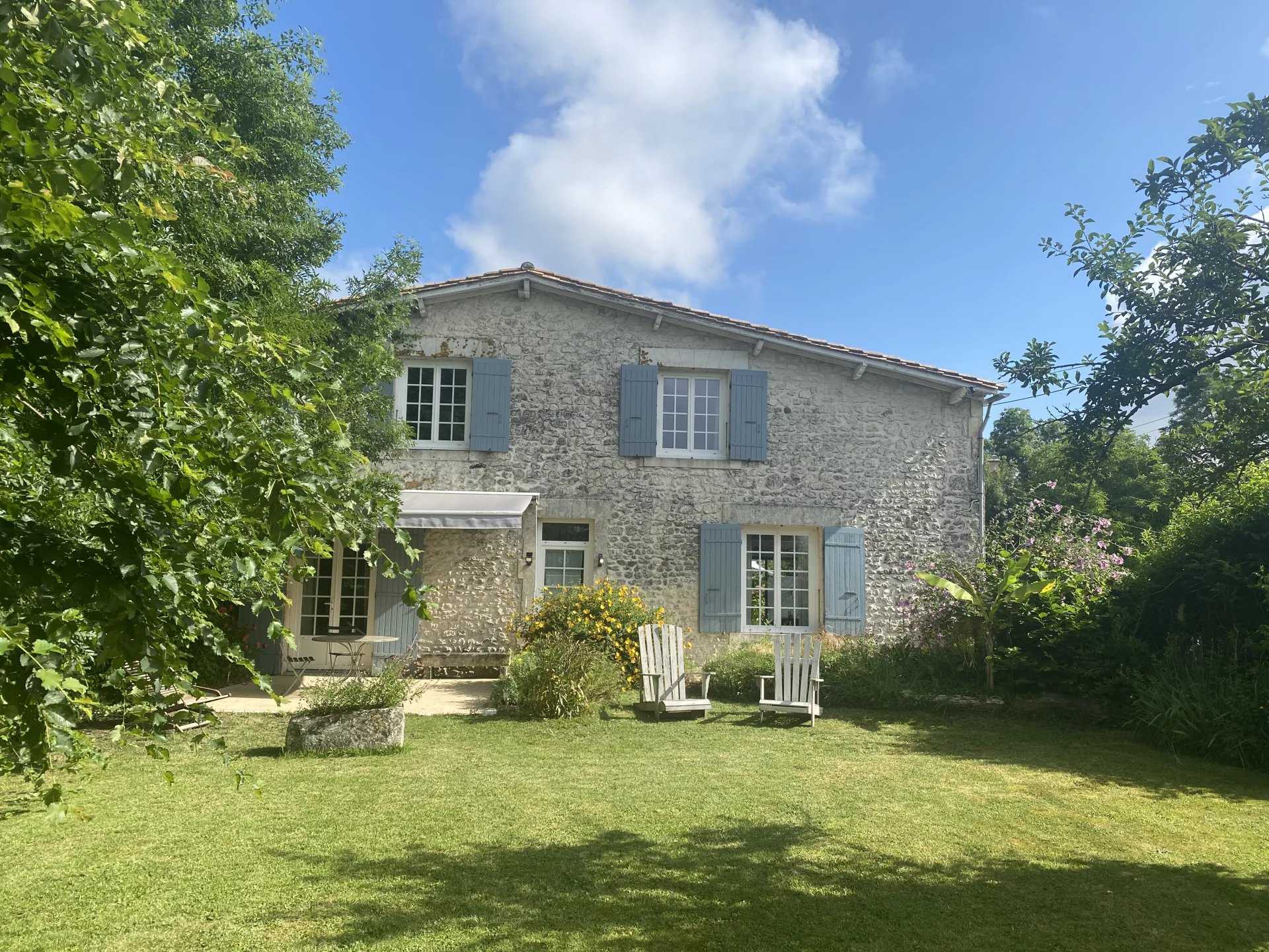 rumah dalam Saujon, Nouvelle-Aquitaine 12056404