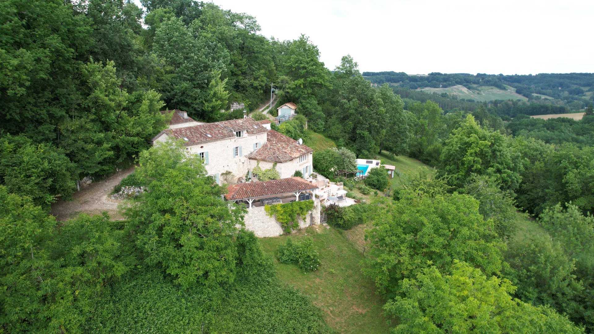 Rumah di Laroque-Timbaut, Nouvelle-Aquitaine 12056406