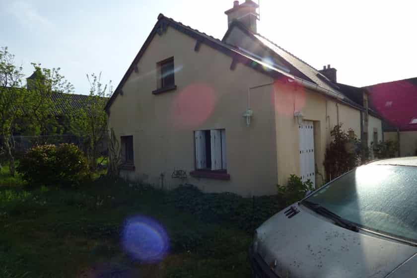 بيت في Lantillac, Bretagne 12056520