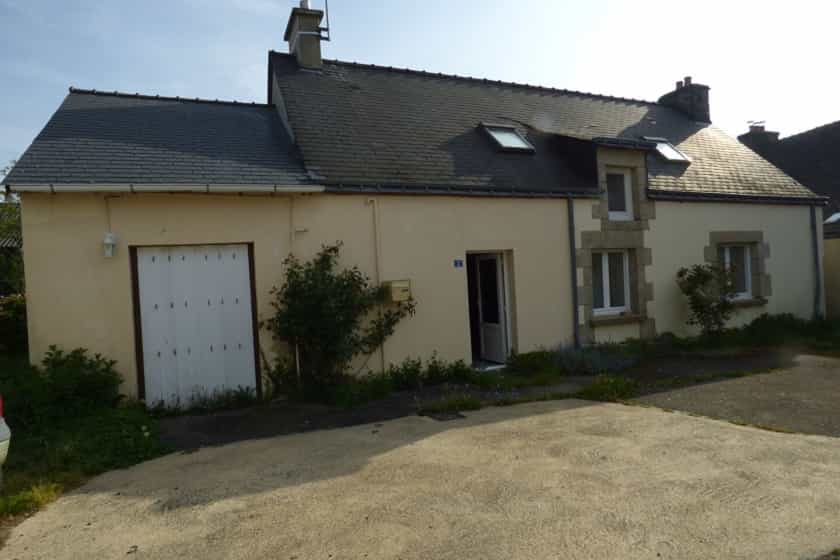 بيت في Lantillac, Bretagne 12056520