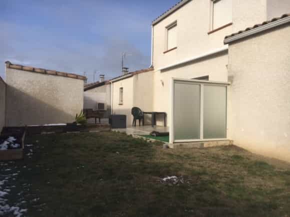 casa en Pezens, Occitanie 12056523