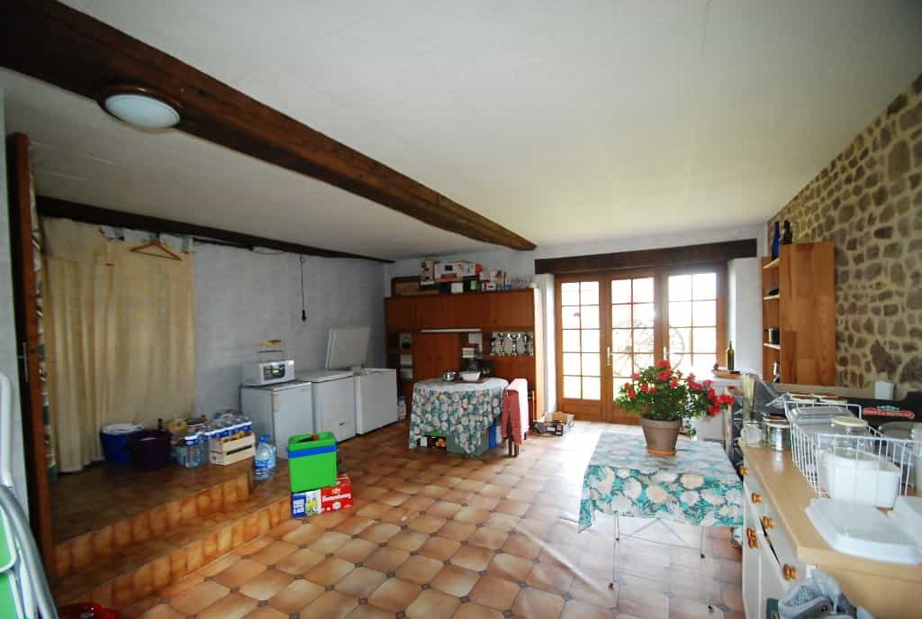 House in Le Horps, Pays de la Loire 12056782