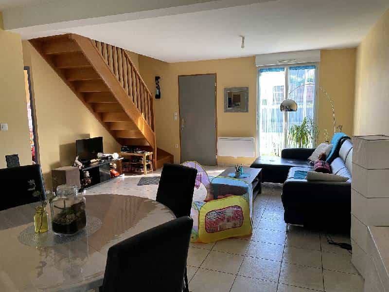 жилой дом в Rives-du-Couesnon, Bretagne 12056948
