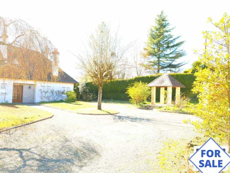 House in Courgeout, Normandie 12056995