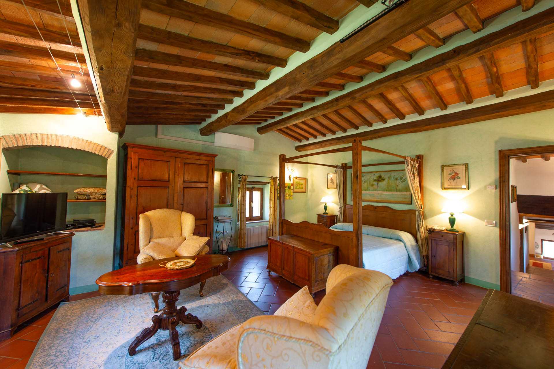 House in Gaiole in Chianti, Tuscany 12057045