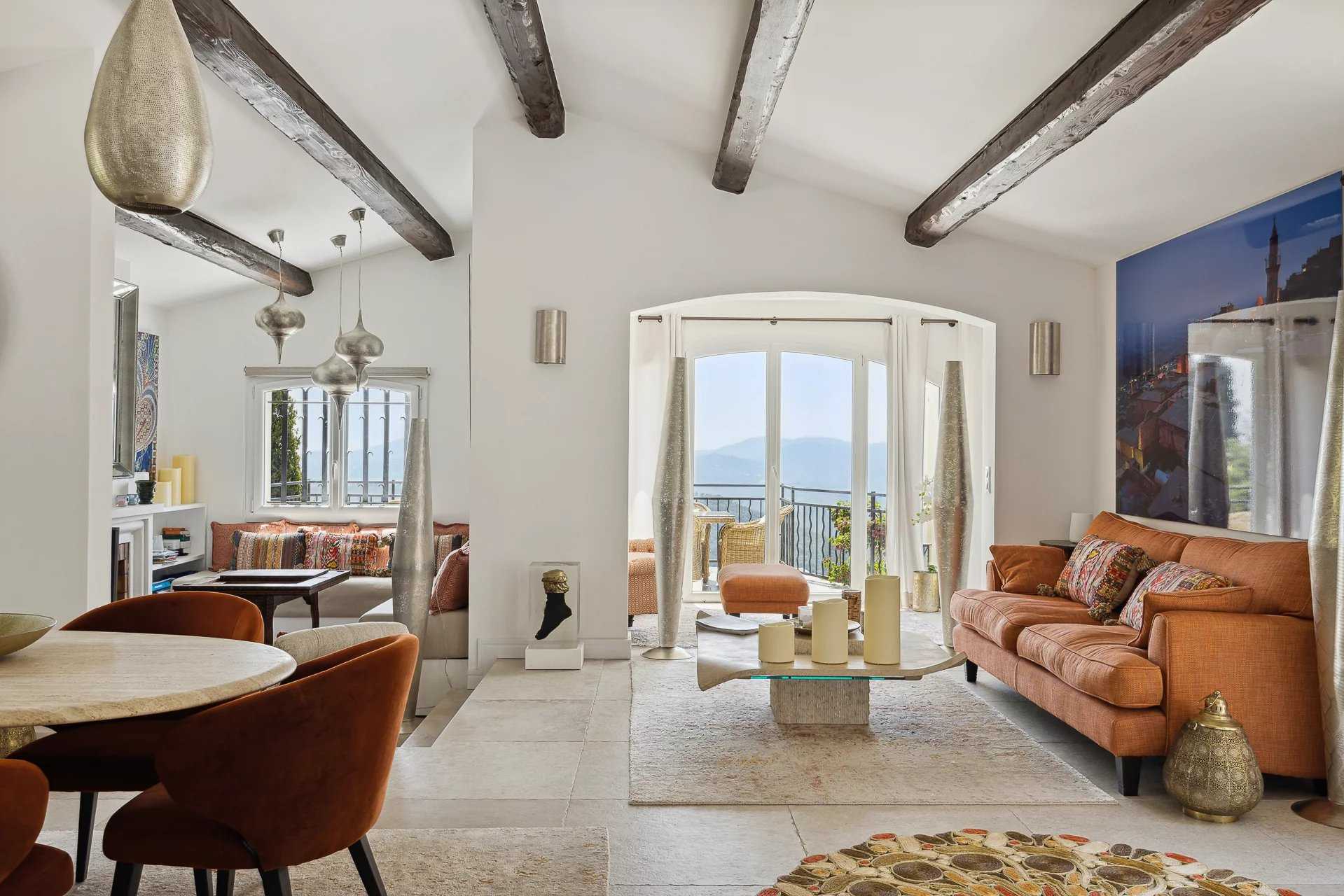 بيت في Le Tignet, Provence-Alpes-Cote d'Azur 12057095