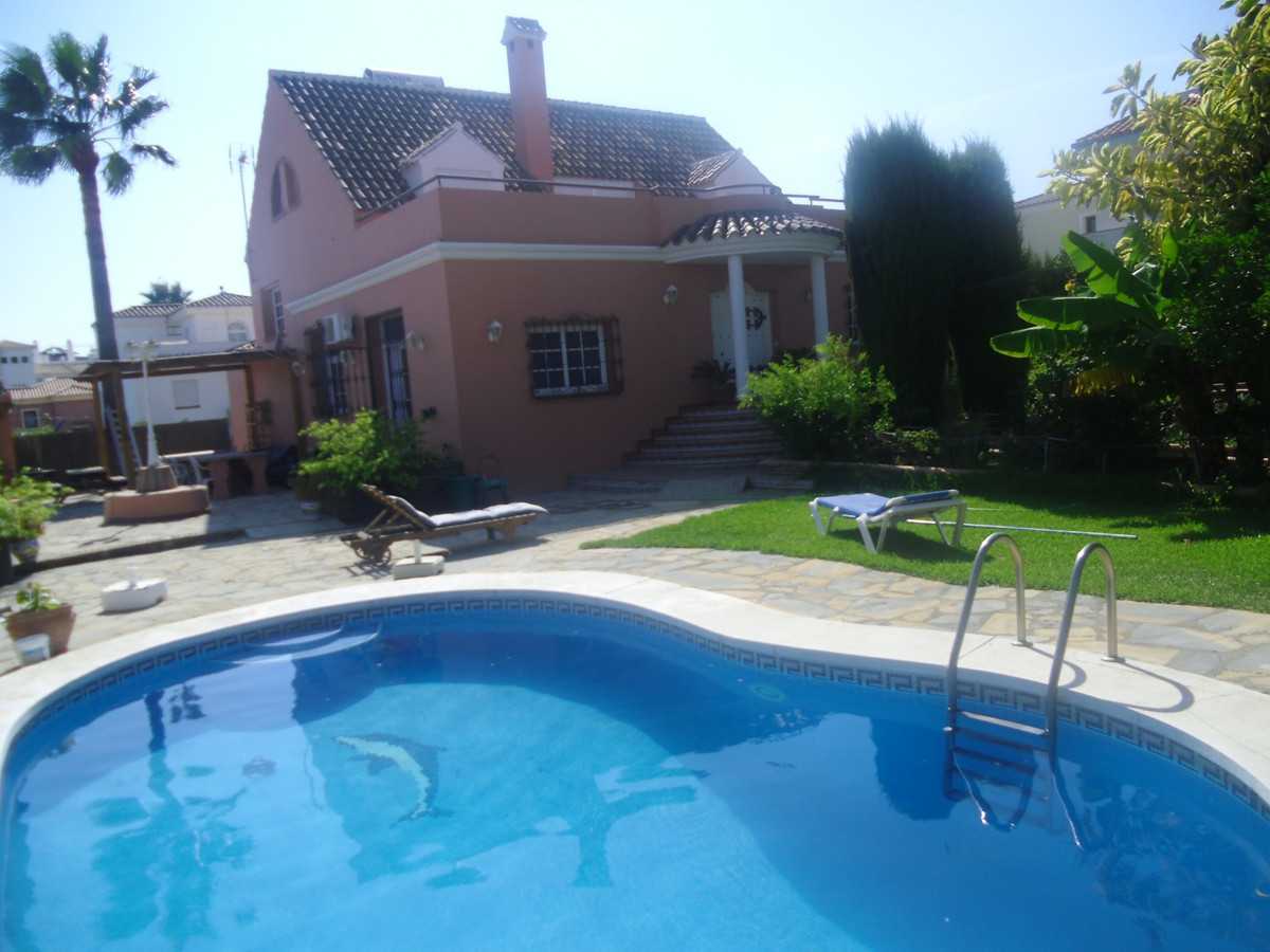 House in San Luis de Sabinillas, Andalusia 12057409