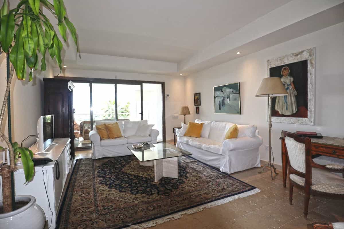 公寓 在 Casares, Andalusia 12058185