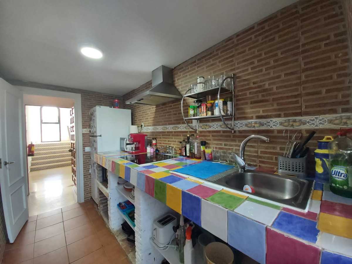 公寓 在 Puerto de la Duquesa, Andalusia 12058226