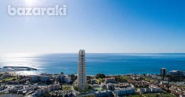 Condominium dans Agios Tychon, Larnaka 12058272