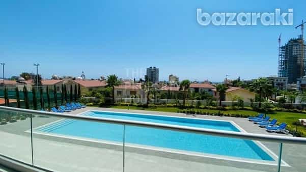 Condominium in Mouttagiaka, Limassol 12059418