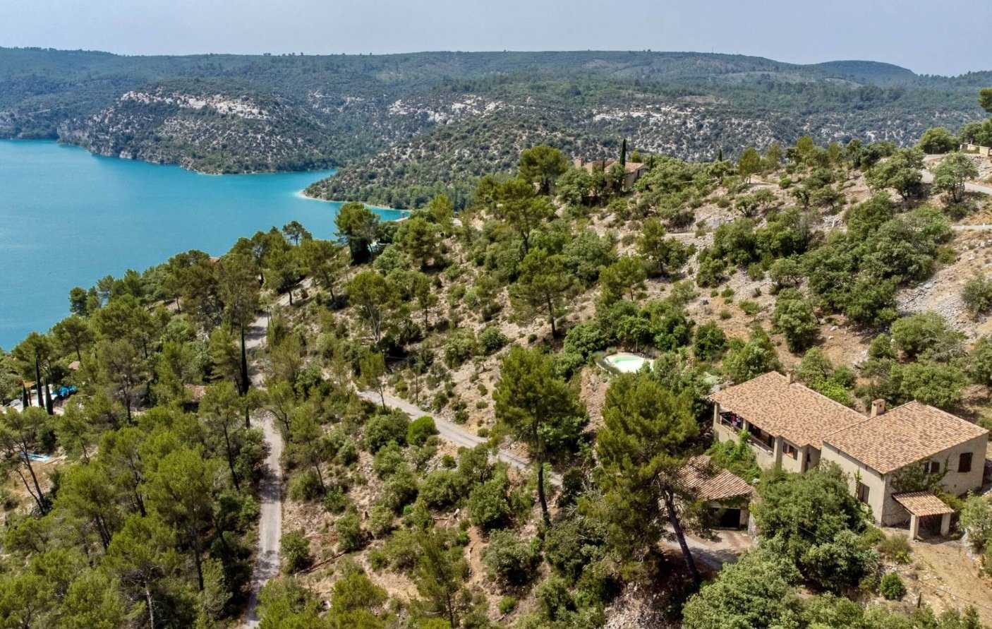 Rumah di Esparron-de-Verdon, Provence-Alpes-Cote d'Azur 12059644