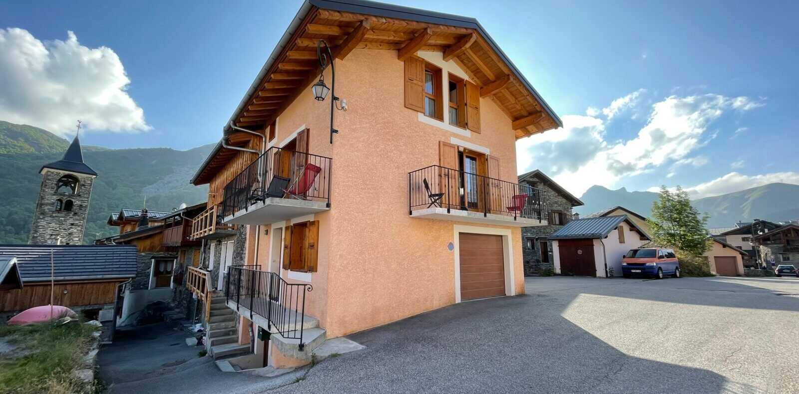 casa no Saint-Martin-de-Belleville, Auvérnia-Ródano-Alpes 12059711