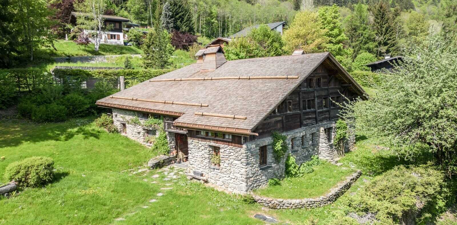 房子 在 Les Houches, Auvergne-Rhone-Alpes 12059817
