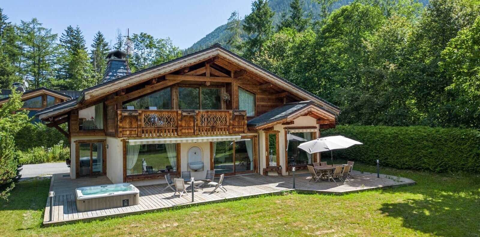 casa en Chamonix-Mont-Blanc, Auvernia-Ródano-Alpes 12059819
