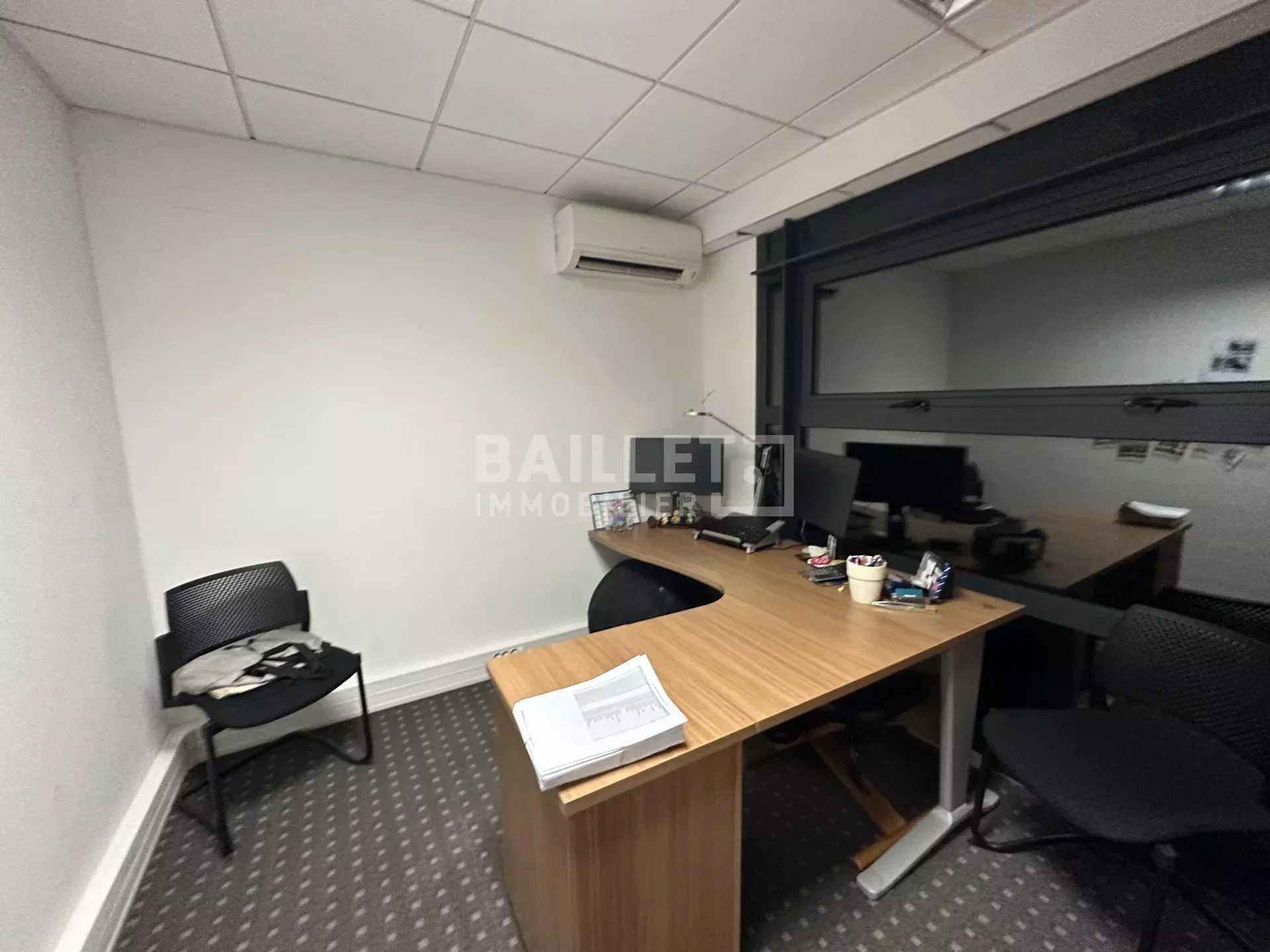 Office in Antibes, Alpes-Maritimes 12060009