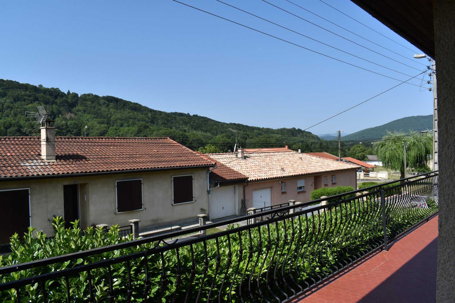 住宅 在 Lavelanet, Ariège 12060012