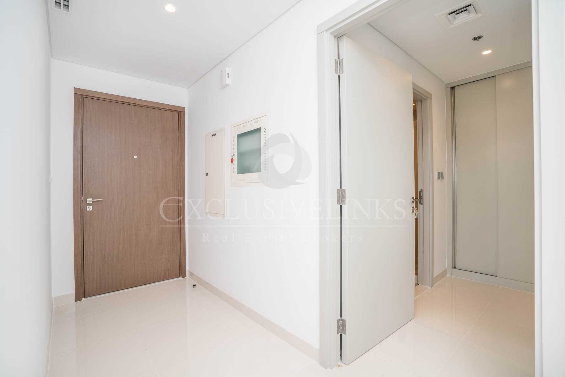 Condominium in Dubai, Dubayy 12060286