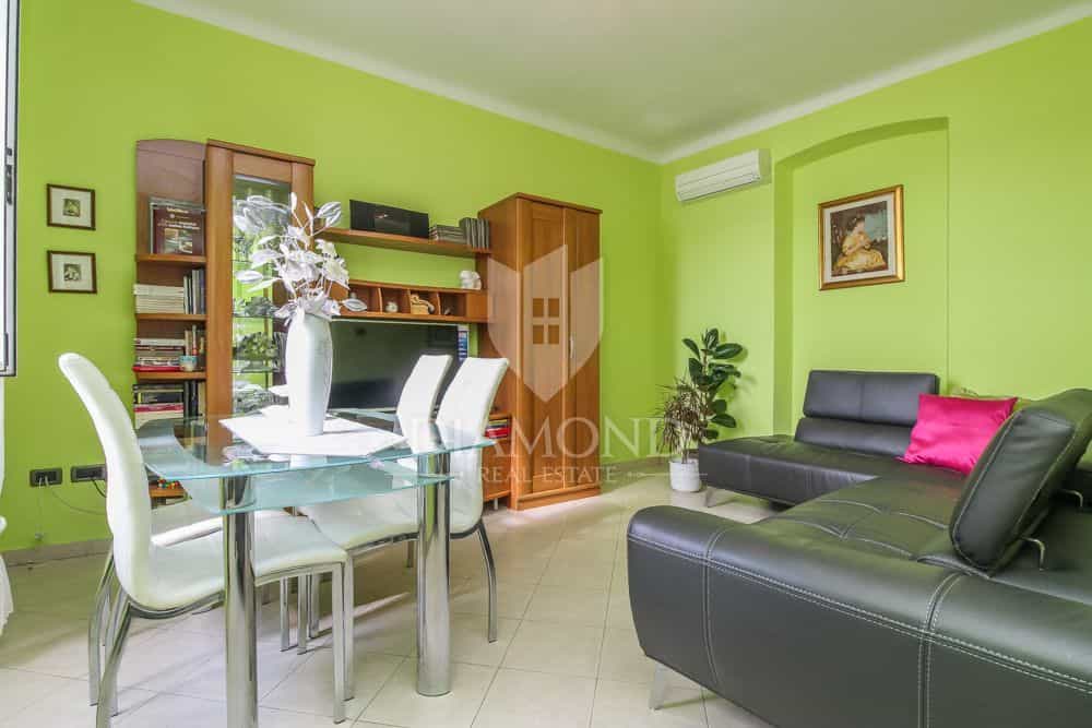 Condominium in Rovinj, Istria County 12060693
