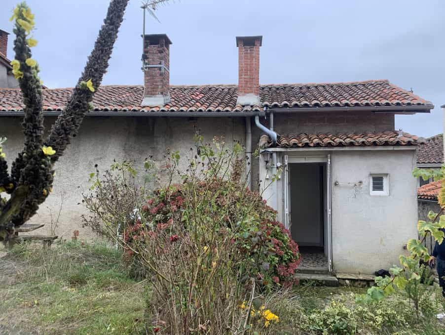 σπίτι σε Saint-Junien, Nouvelle-Aquitaine 12061711