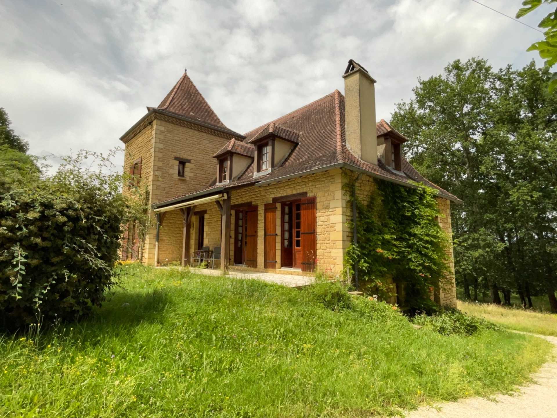 σπίτι σε Saint-Cyprien, Nouvelle-Aquitaine 12061753