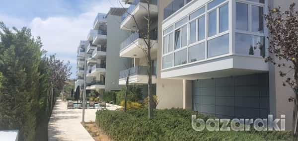 Condominium in Parkklisia, Larnaca 12065626