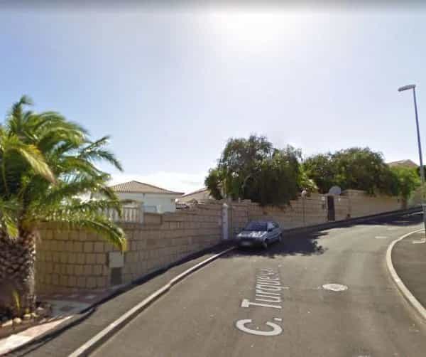 Multiple Houses in Castro, Canary Islands 12066326