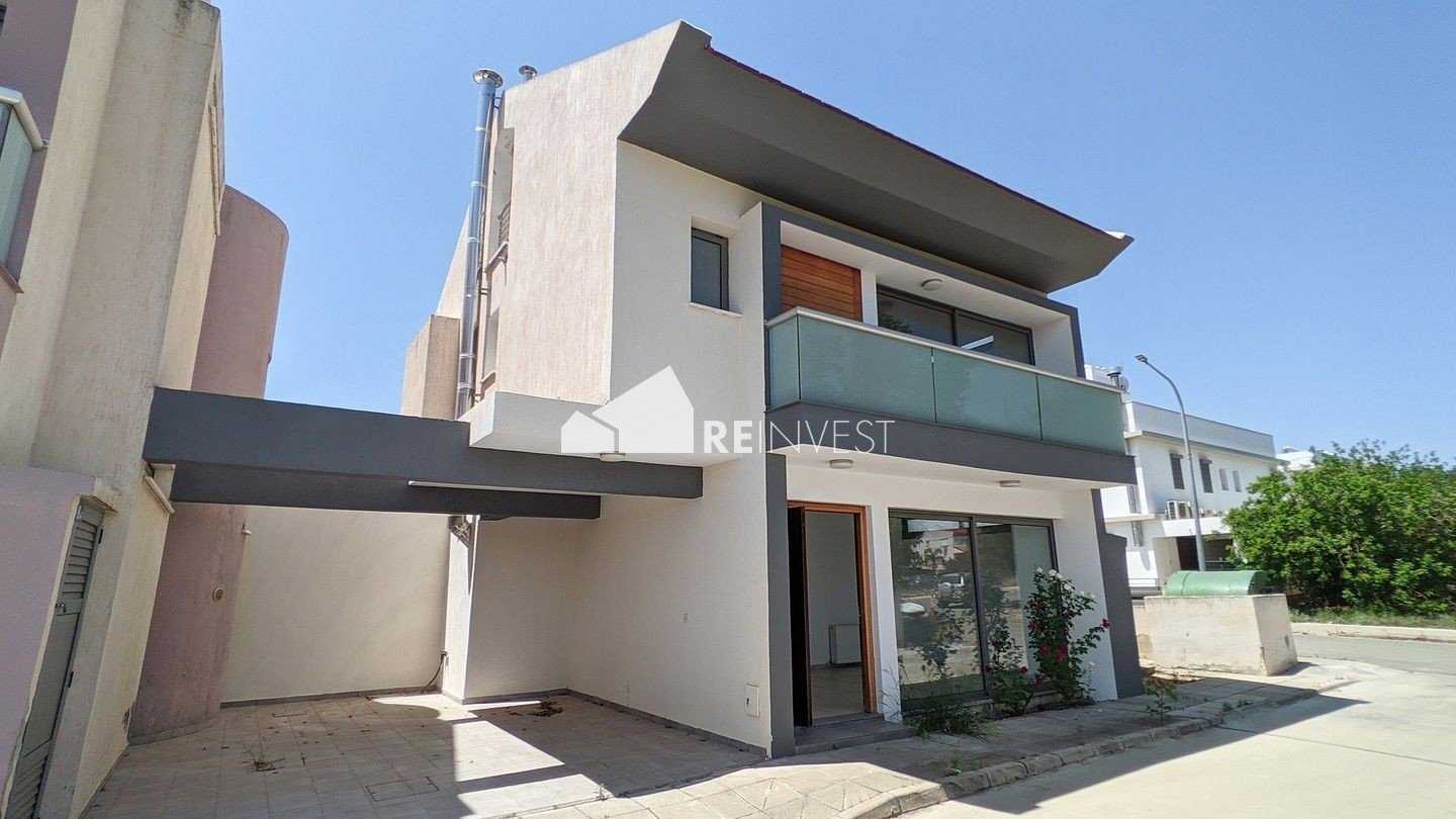Будинок в Strovolos, Nicosia 12066518