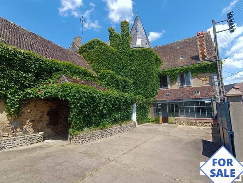 房子 在 Bonnetable, Pays de la Loire 12067579
