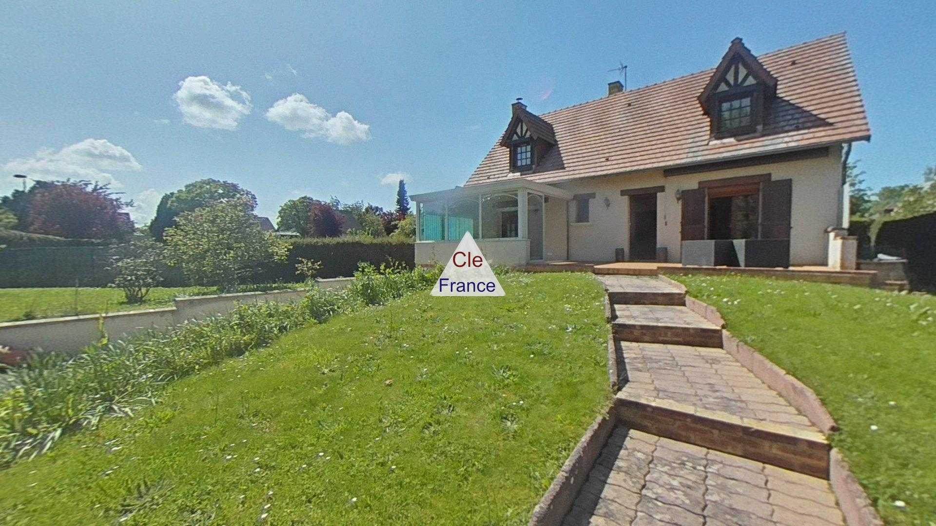بيت في Thaon, Normandie 12067598