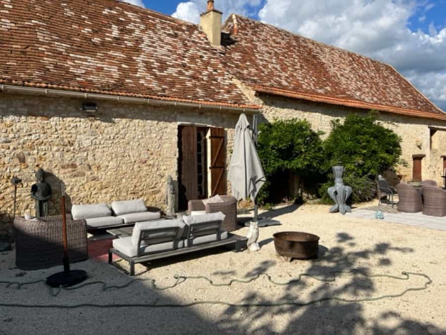 жилой дом в Lalinde, Nouvelle-Aquitaine 12067740