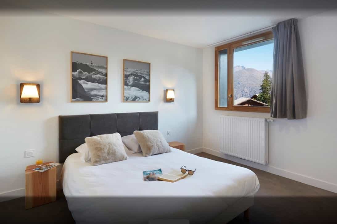 Condominium in Les Deux Alpes, Auvergne-Rhone-Alpes 12069401
