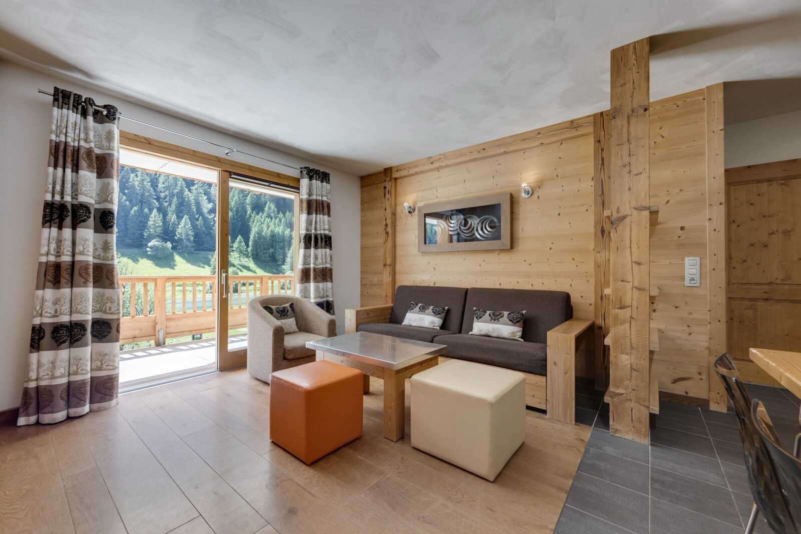 Condominium in Val-d'Isere, Auvergne-Rhone-Alpes 12069415