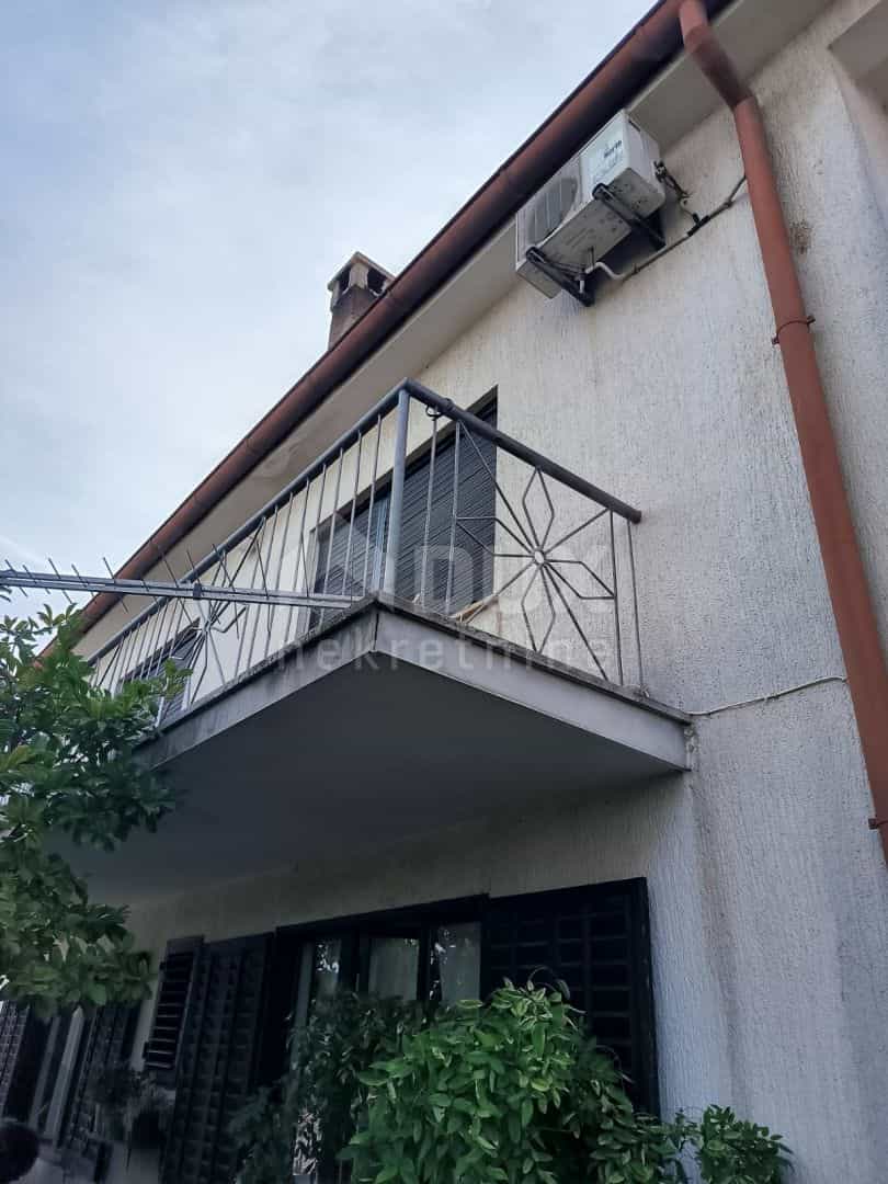 House in Pula, Istarska Zupanija 12070134