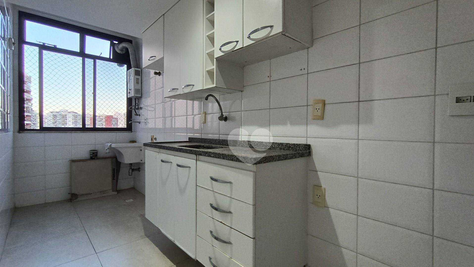 Condominium in Curicica, Rio de Janeiro 12070421