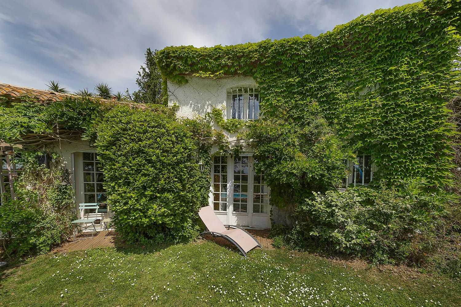 Будинок в Saleilles, Occitanie 12071292