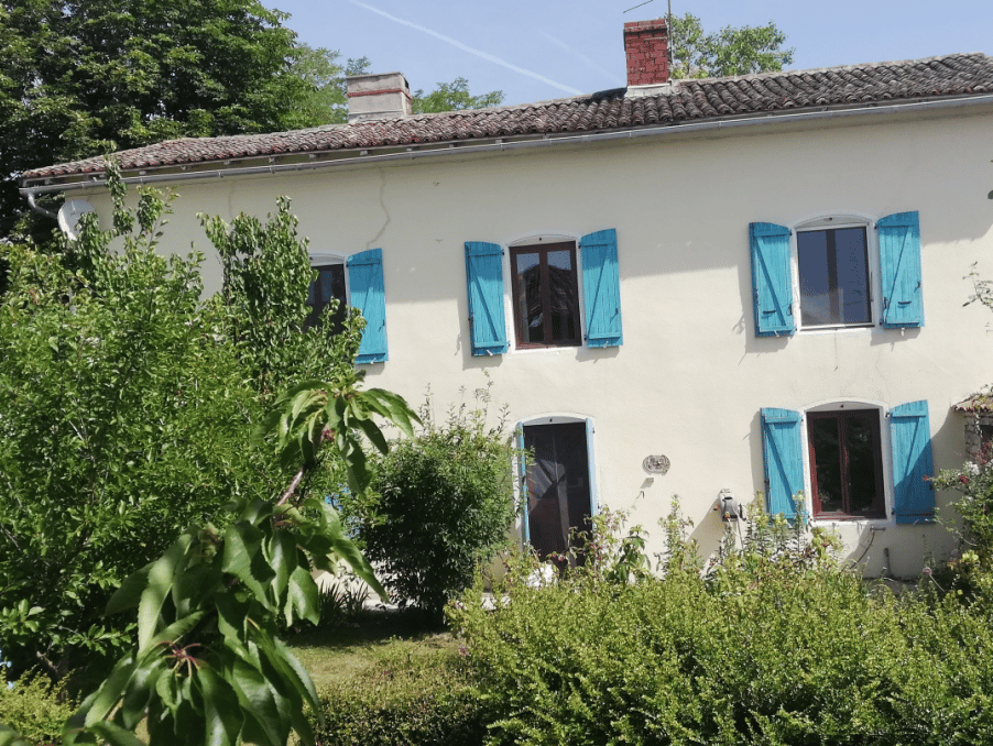 Hus i Ruffec, Nouvelle-Aquitaine 12071313
