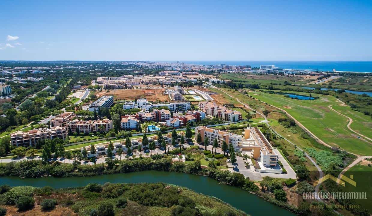 Condominium in Quarteira, Faro 12071712