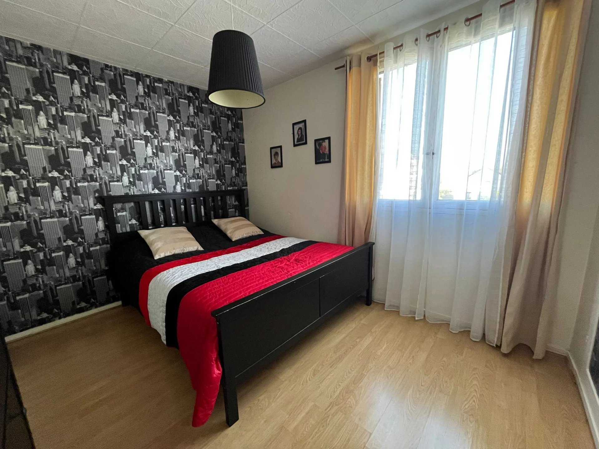 公寓 在 莱克莱索布瓦, 法兰西岛 12073983