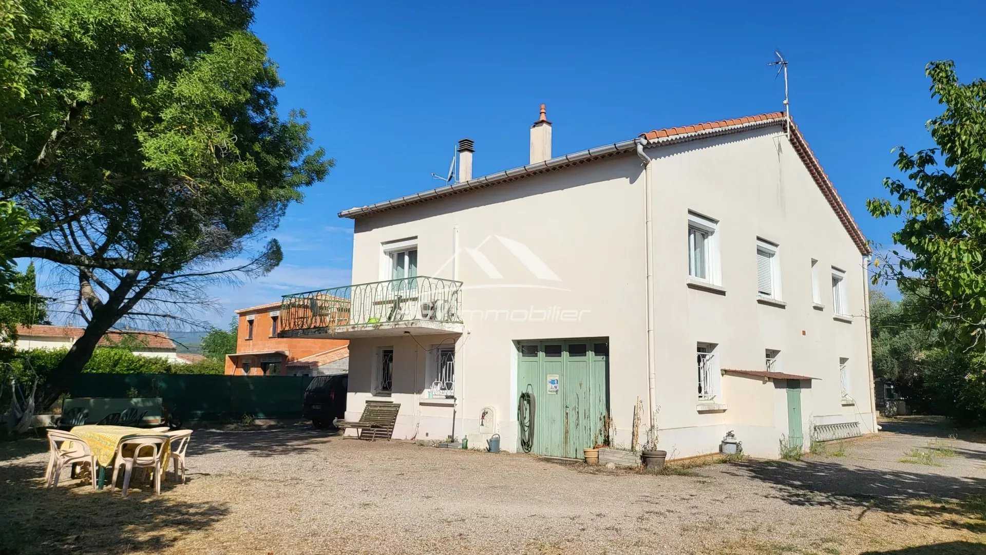 Dom w Alès, Gard 12074013